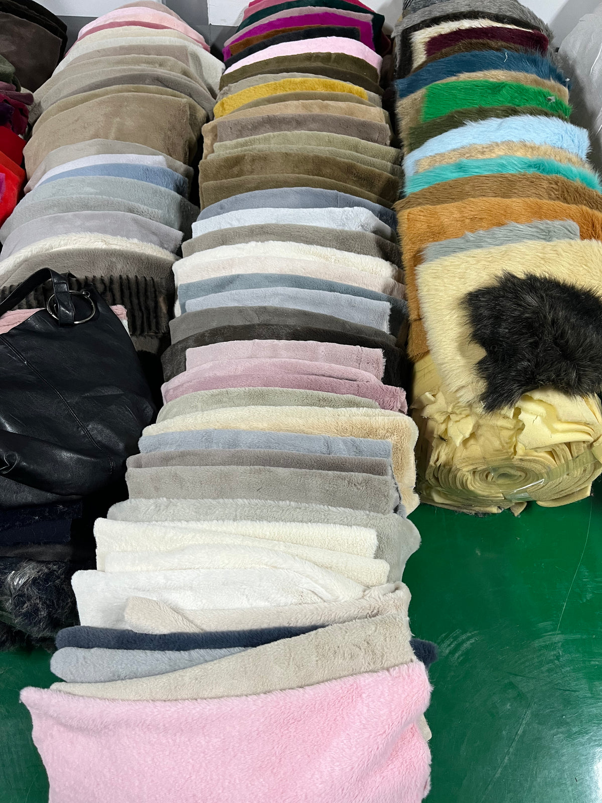 Stock Lots Fabric – Fluffy World